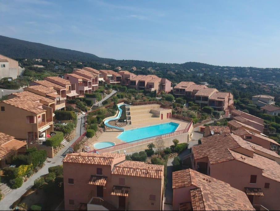 Apartamento Terrasse De 30M2 Vue Mer Panoramique 1 Chambre Cavalaire-sur-Mer Exterior foto