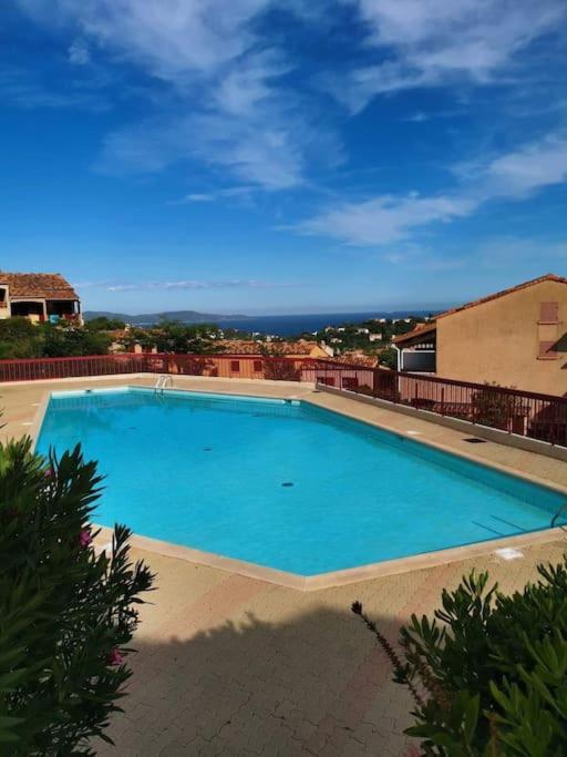 Apartamento Terrasse De 30M2 Vue Mer Panoramique 1 Chambre Cavalaire-sur-Mer Exterior foto