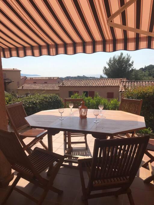 Apartamento Terrasse De 30M2 Vue Mer Panoramique 1 Chambre Cavalaire-sur-Mer Exterior foto